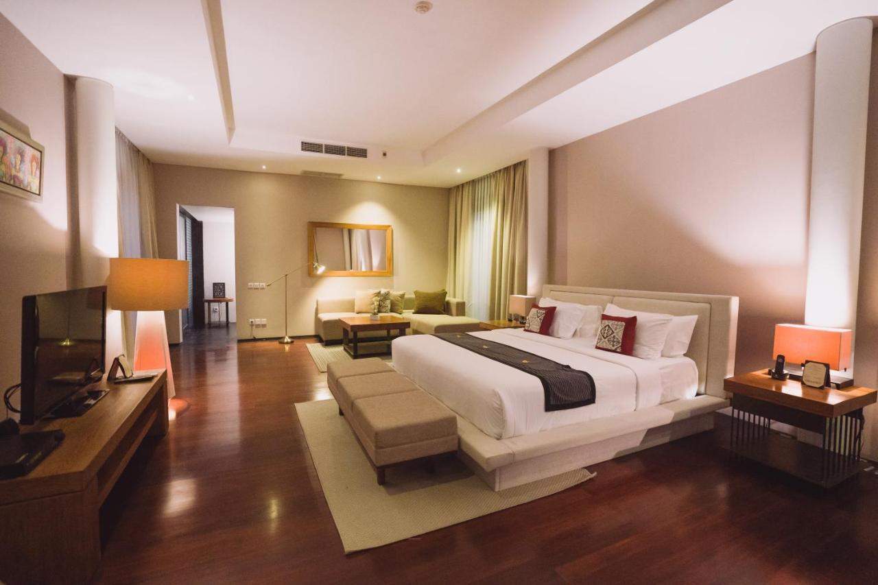 Javana Royal Villa