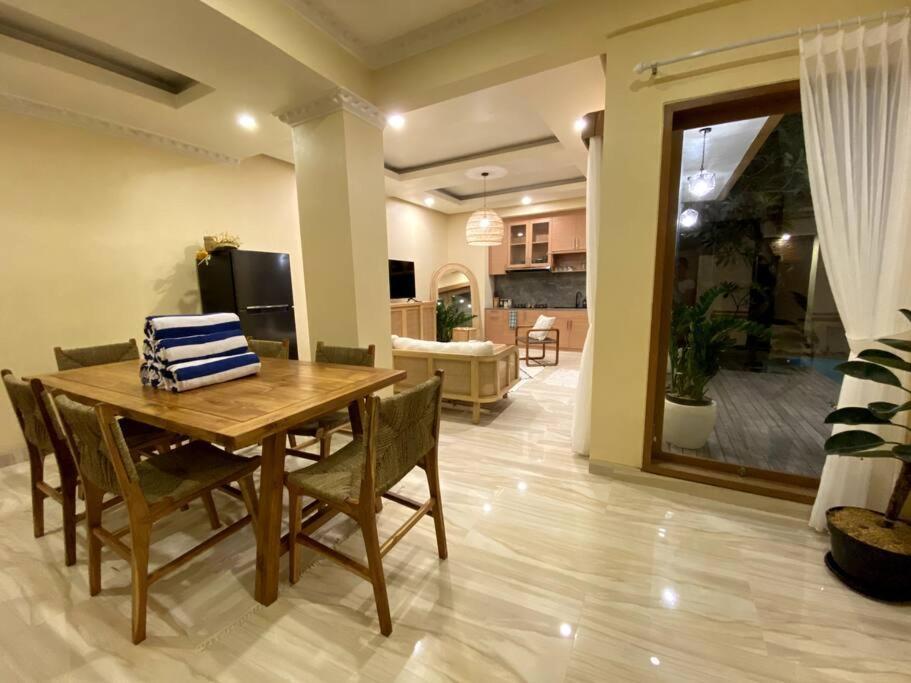 Cozy 3 Bedroom In * Seminyak