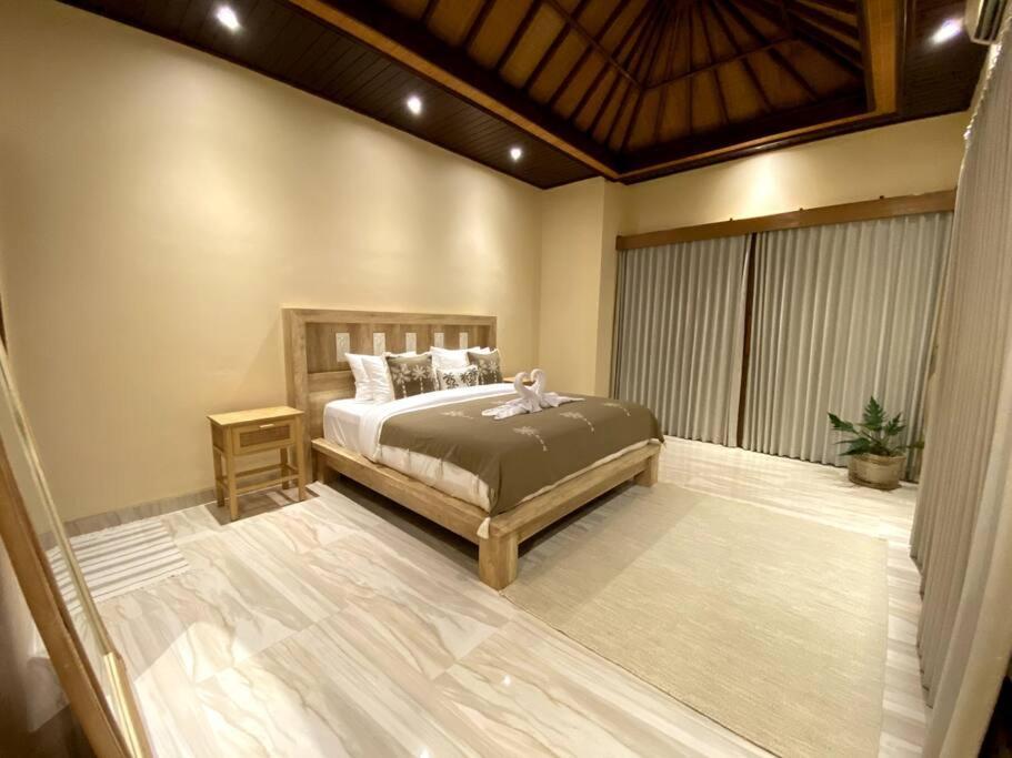 Cozy 3 Bedroom In Villa *