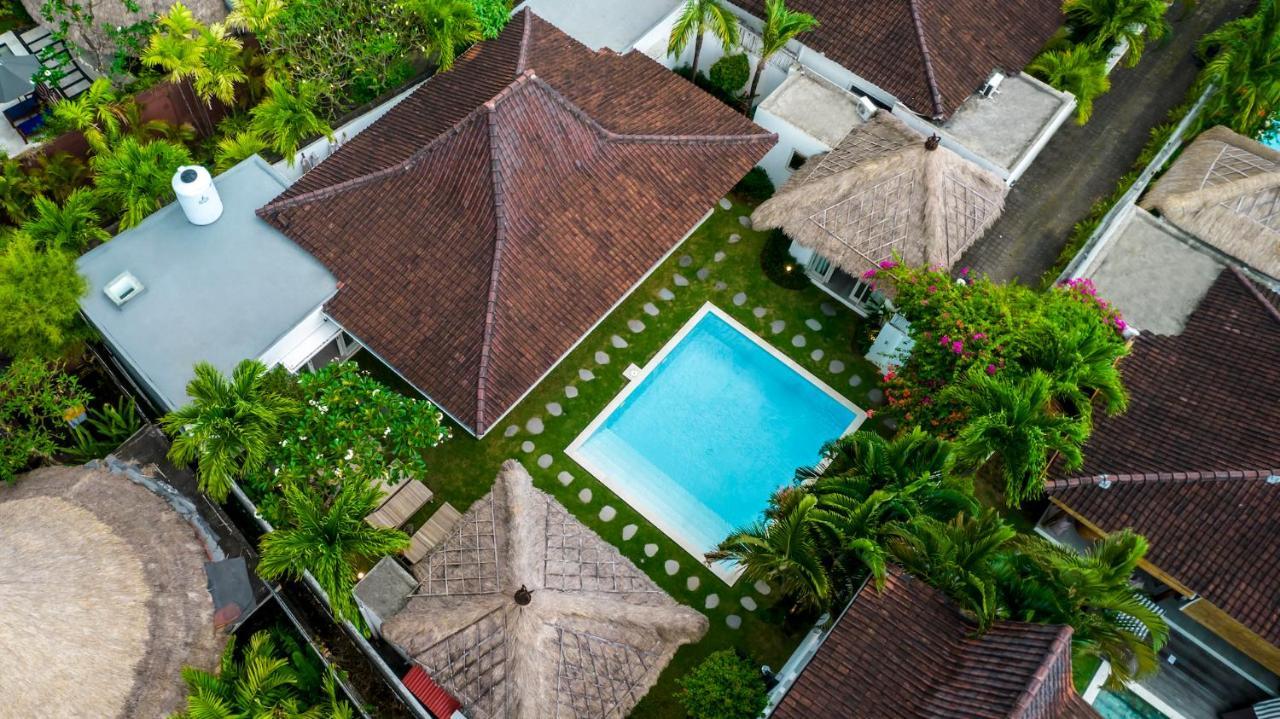 Nakal By Alfred In Bali Villa *