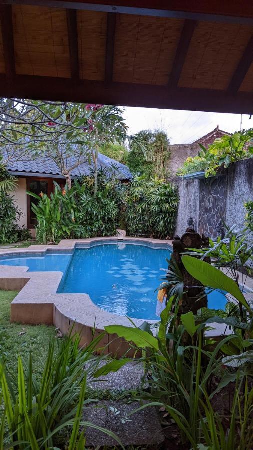 Ben Bali * Seminyak (Bali)