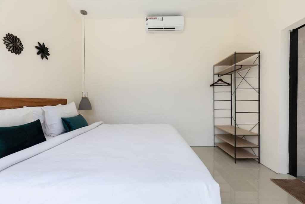 Villa The R Kaba - Incl. Motorbikes *