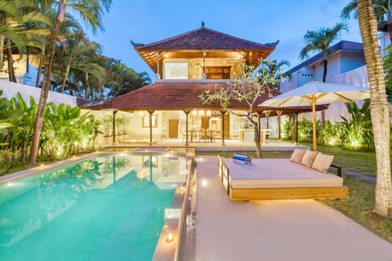 Biệt thự Chandika - 4 Bdr With Private Pool, Walk To The Seminyak (Bali)