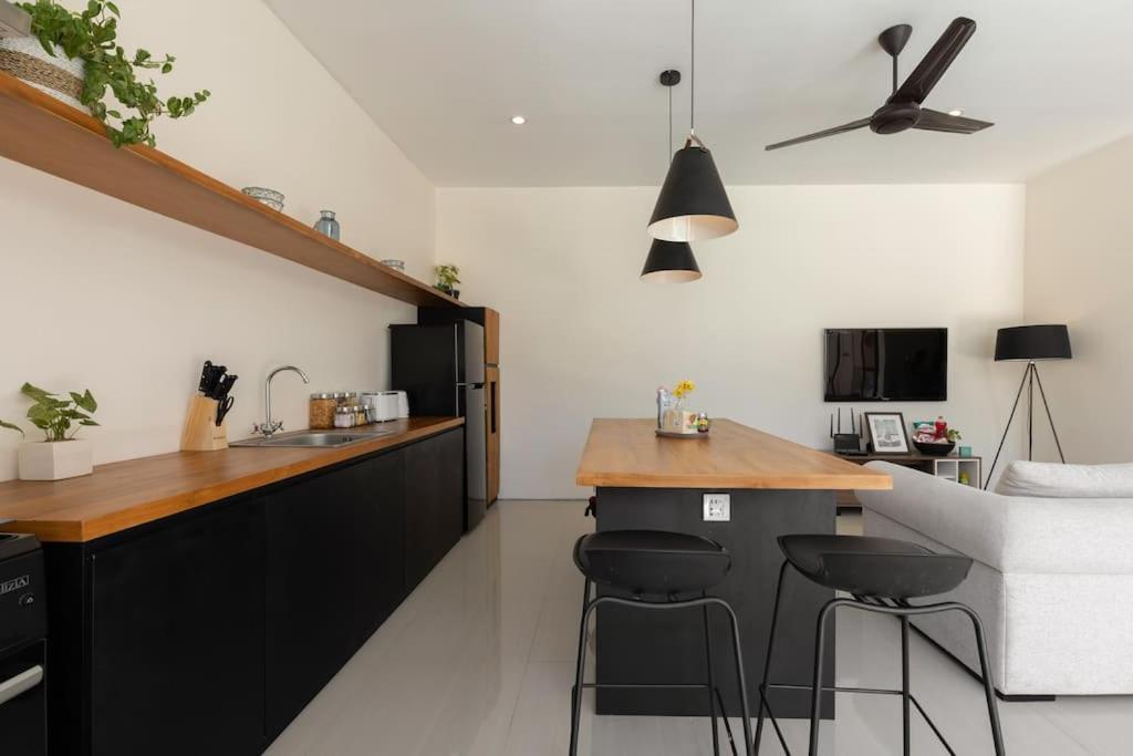 The R Kaba - Incl. Motorbikes Villa *