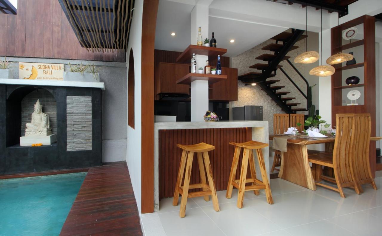 Sudha Bali Anyelir * Seminyak (Bali)