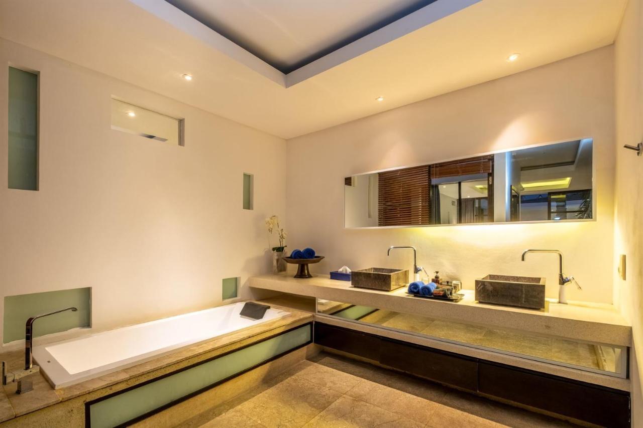 Aqua Villa