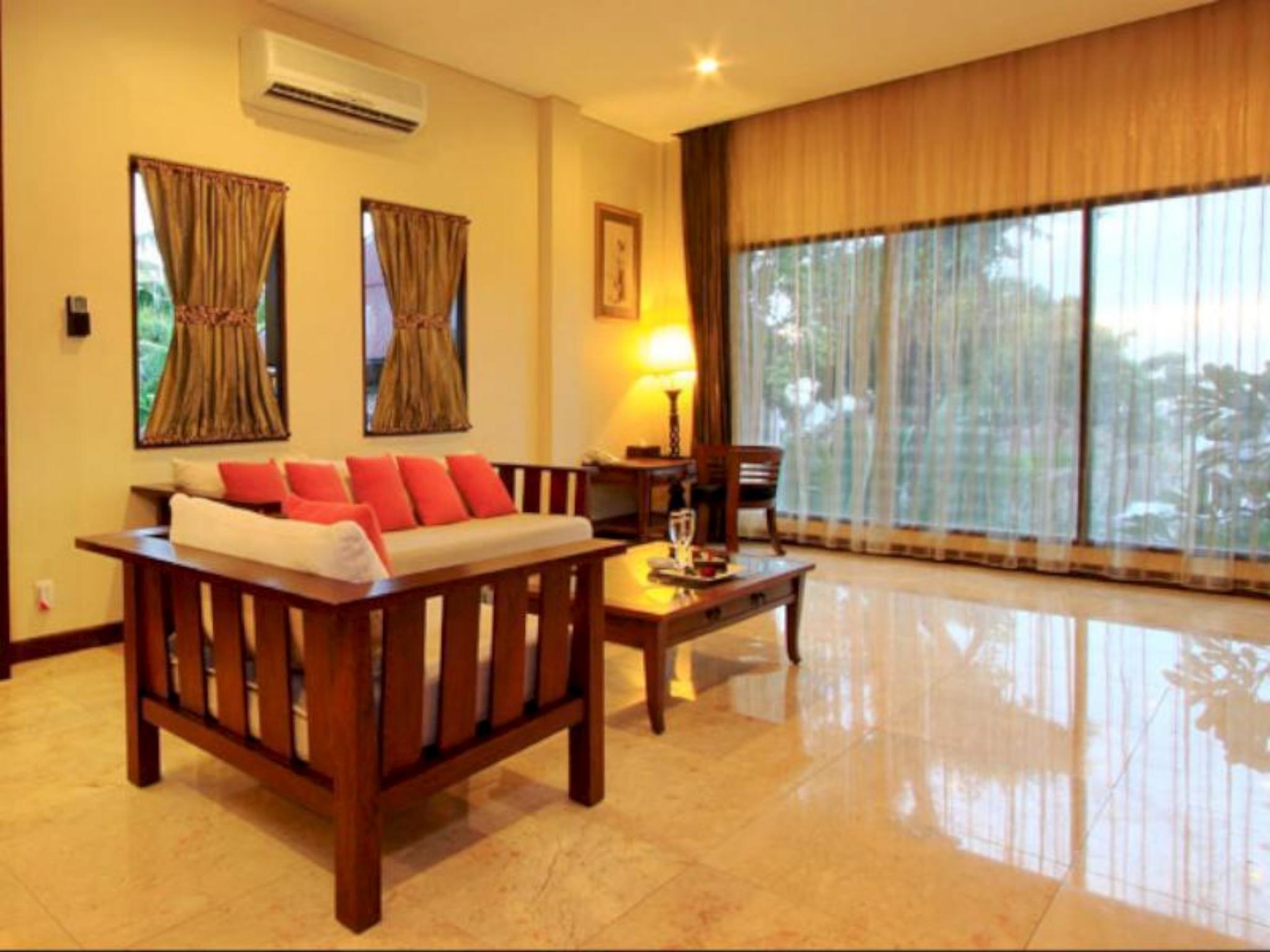 Pelangi Bali & Khách sạn