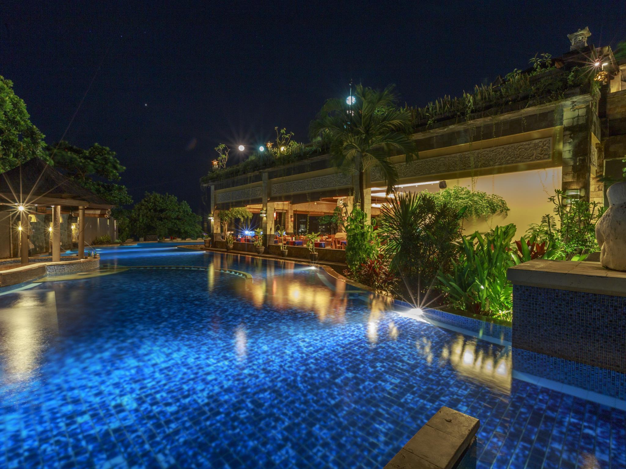 Pelangi Bali & Khách sạn Seminyak (Bali)