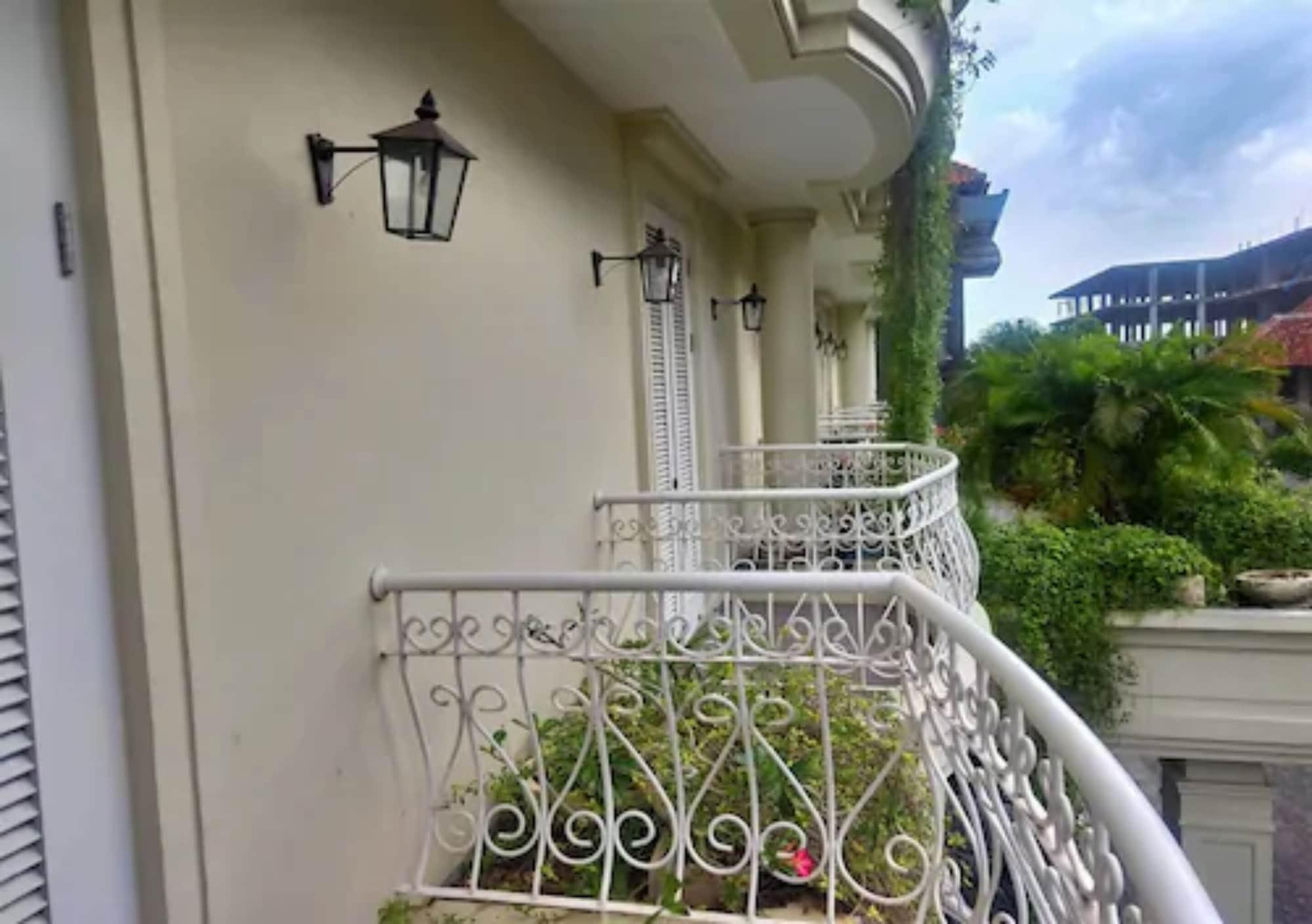 Amalfi 3*