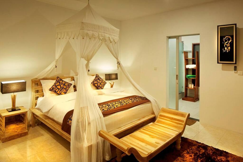 Vila Yoga Seminyak (Bali)
