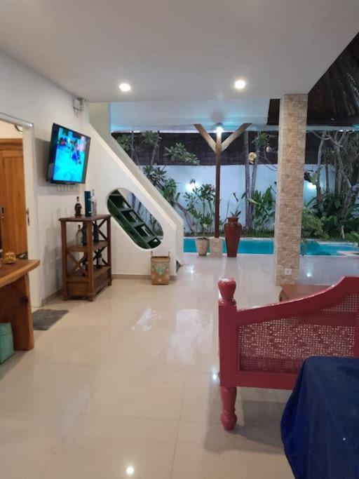 2br Private In Armando Villa *