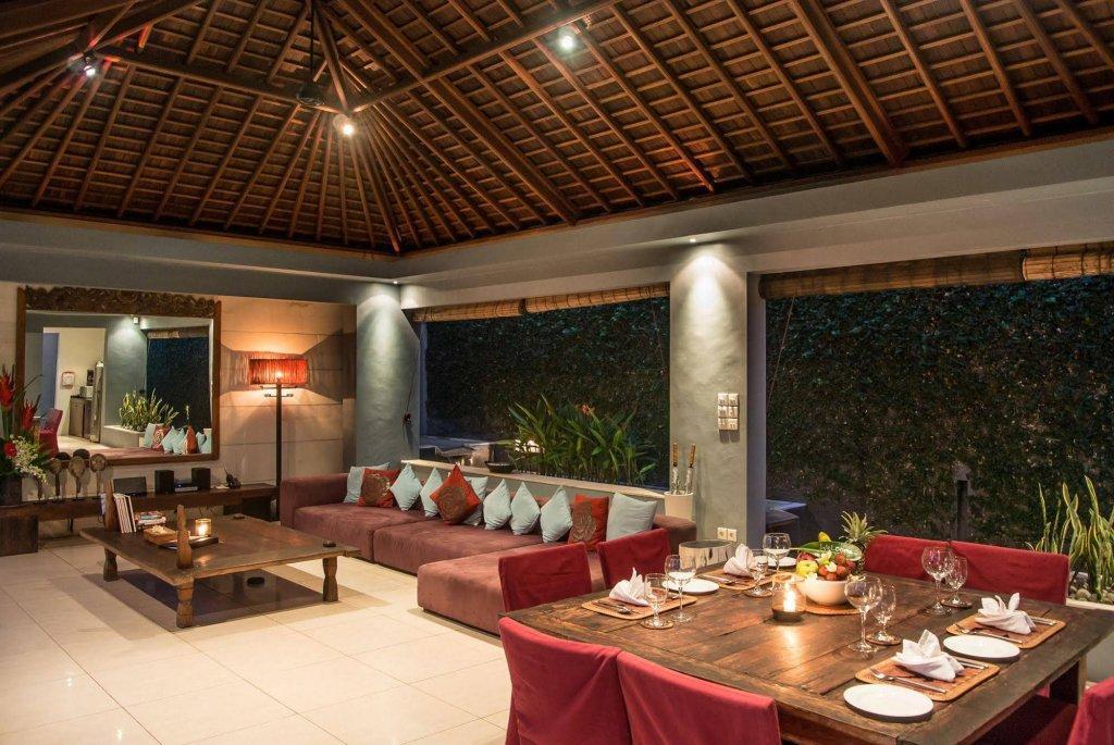 Villa Kembali