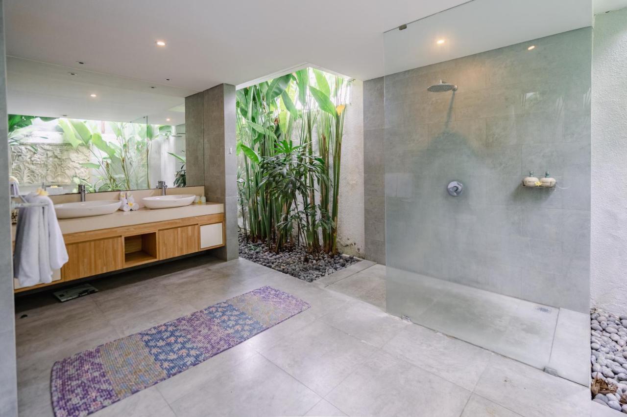 Becca 4 Bedroom At Near To The Villa