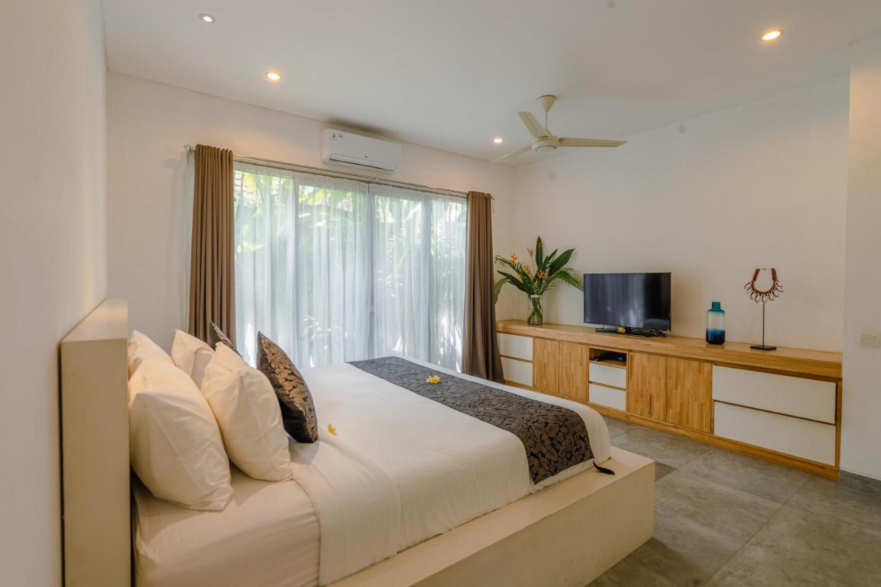 Becca 4 Bedroom At Near To The Seminyak