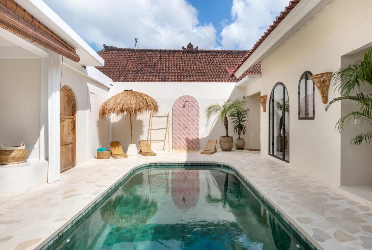 Casa Adem - Modern & Trendy 3br In Seminyak, 10 Minutes To The With Private Pool Villa Seminyak