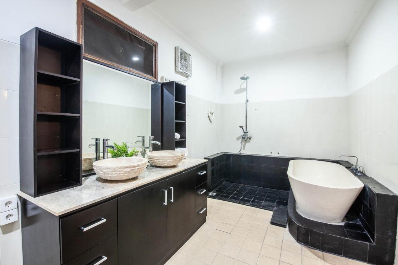 3-br Private Pool Kayu Aya Walk To Villa *