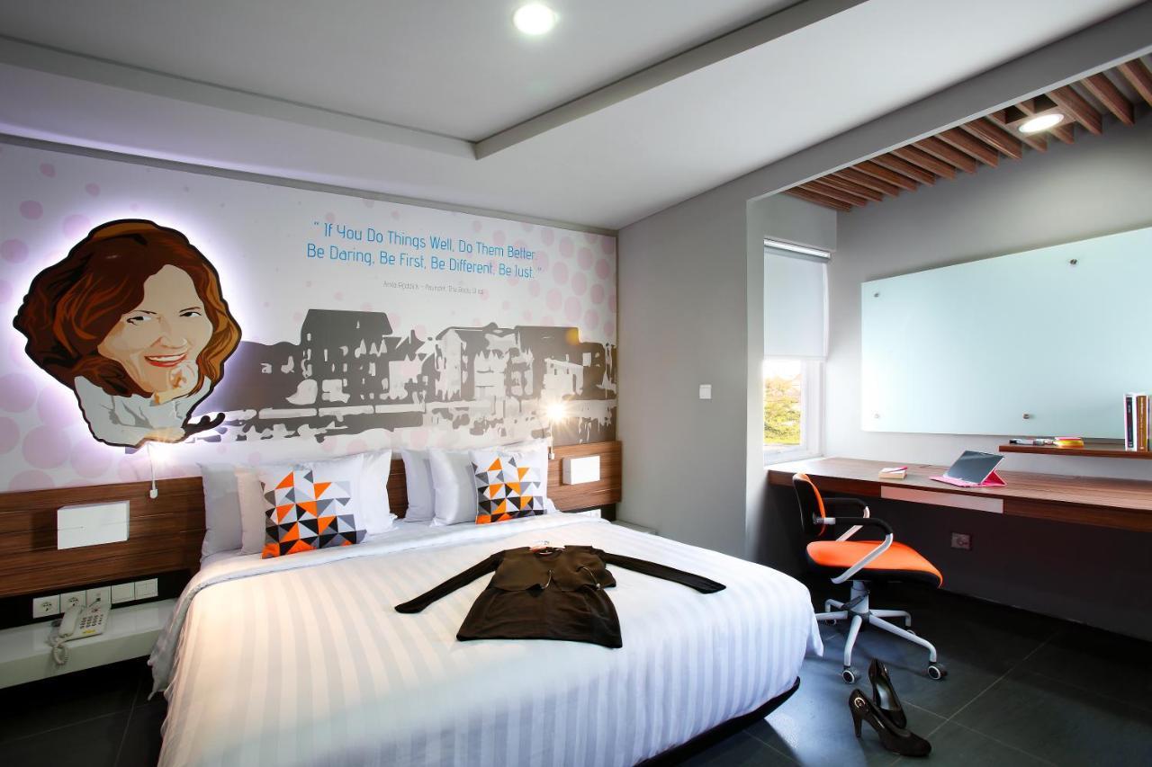 Berry Biz Sunset Road Seminyak