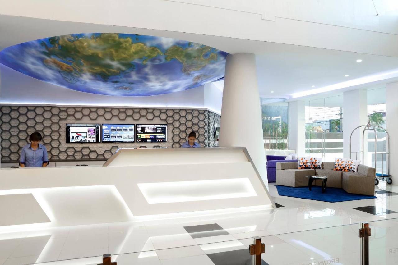 Berry Biz Sunset Road 3* Seminyak