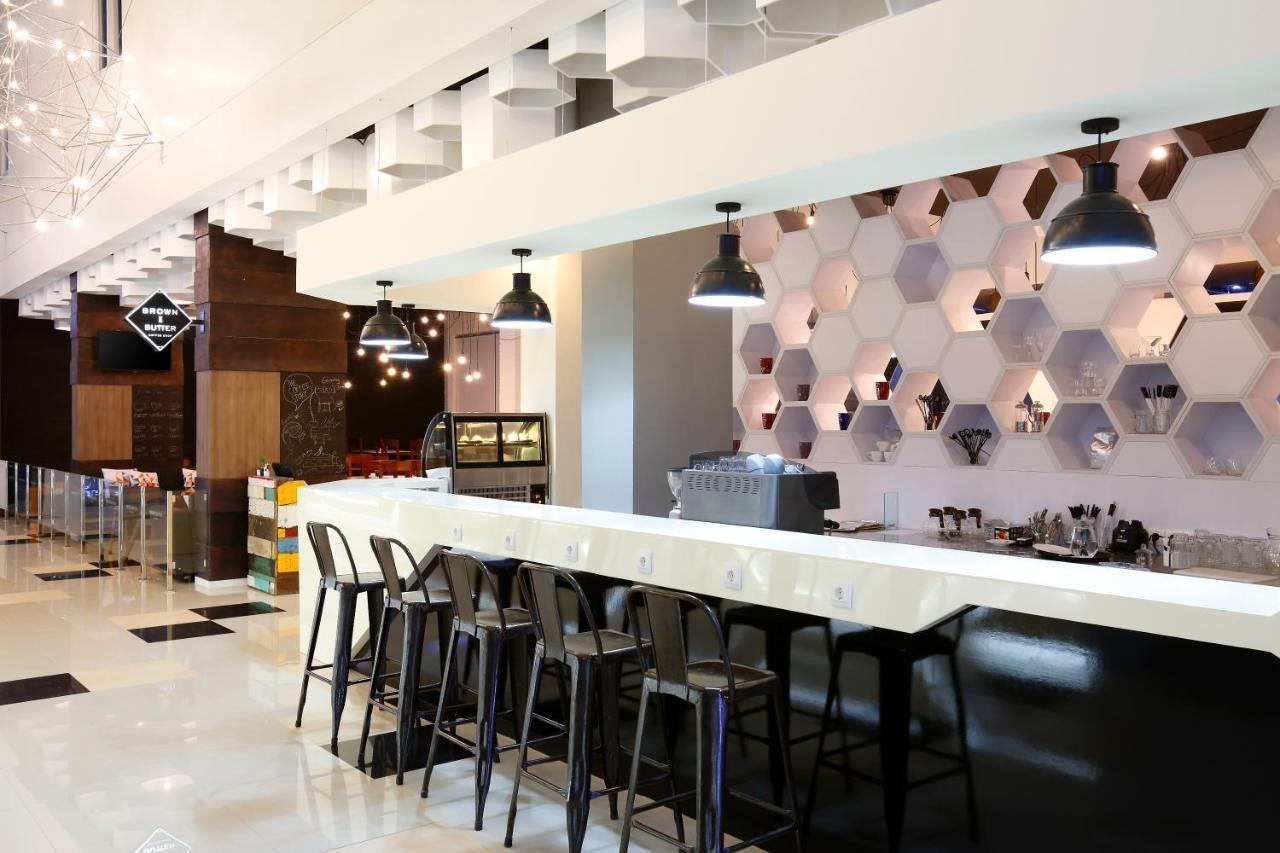 Berry Biz Sunset Road Seminyak
