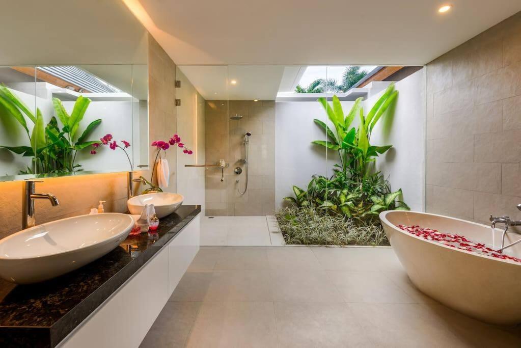 4br With Private Pool Near Villa Seminyak (Bali)