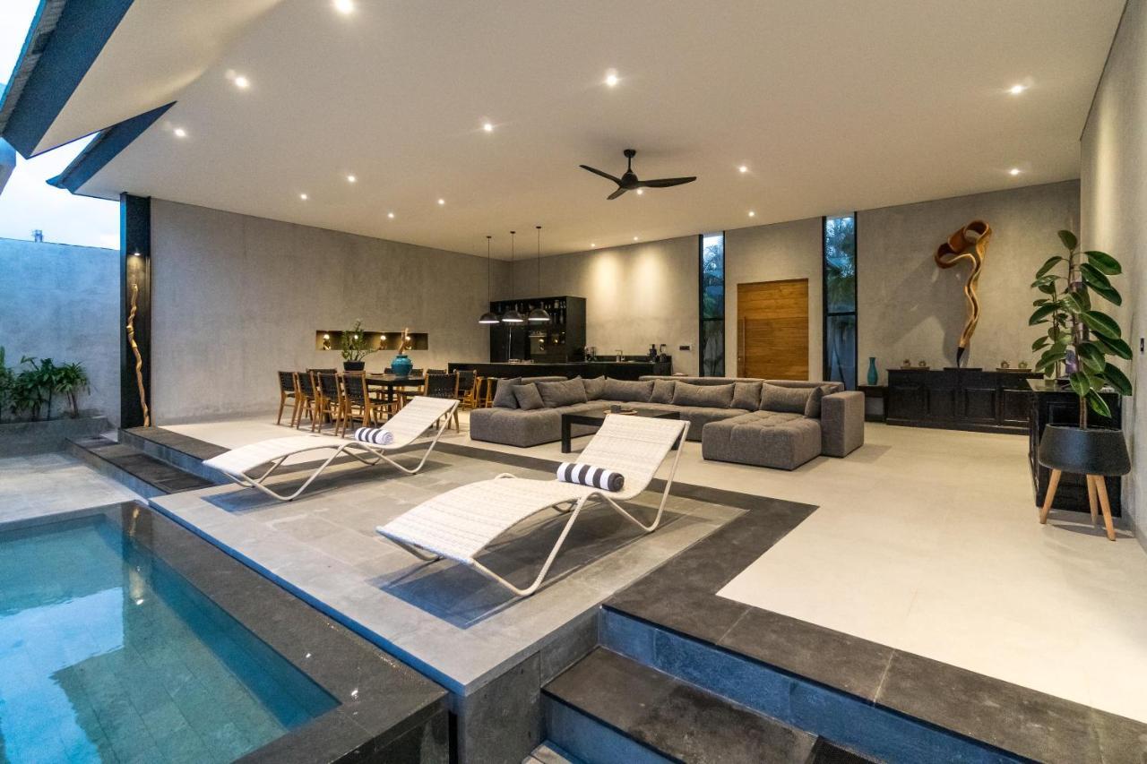 Villa Kalooka, A Vacation In Paradise. Seminyak (Bali)