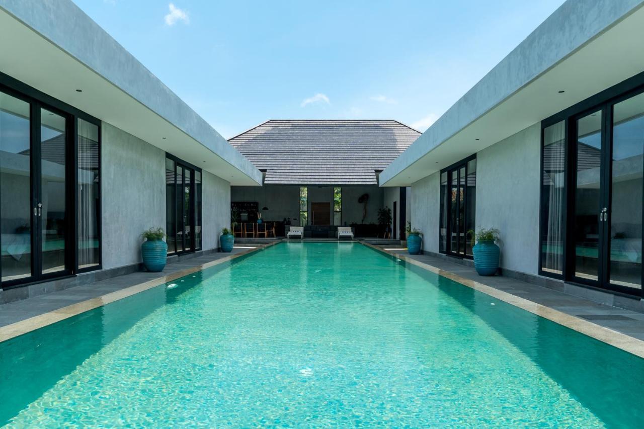 Kalooka, A Vacation In Paradise. Villa Seminyak (Bali)