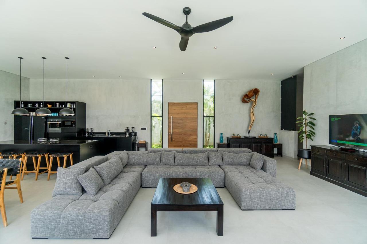 Kalooka, A Vacation In Paradise. Villa Seminyak (Bali)