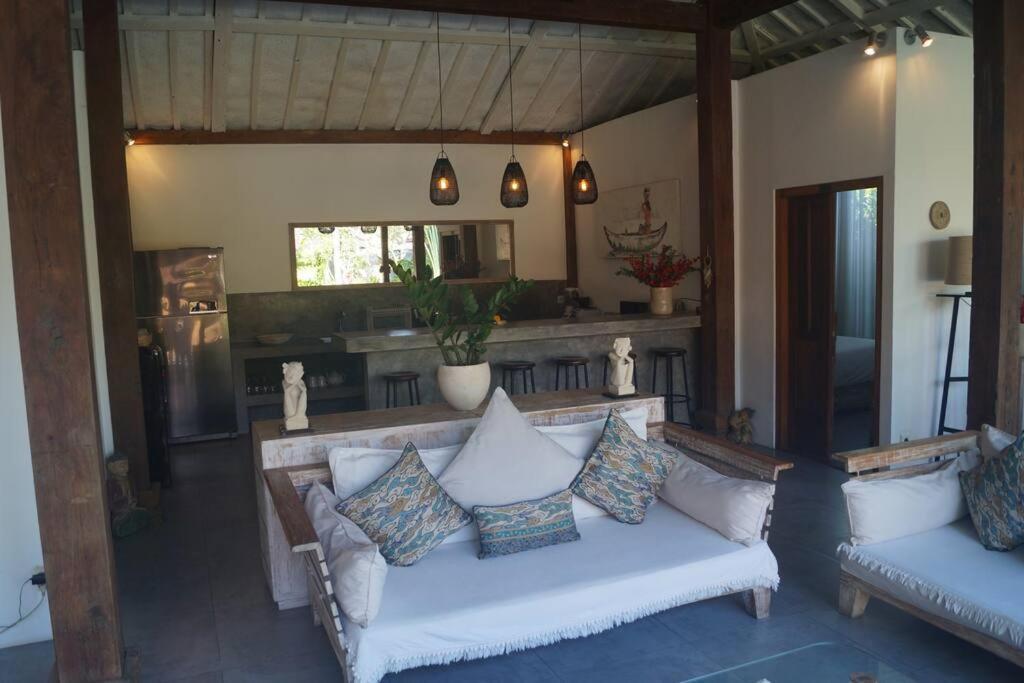 Villa Joglo Oberoi Beautiful 4br Prime Location Seminyak (Bali)