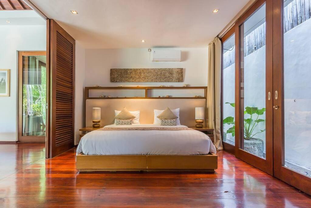 Eshara 21 Our Luxury 5br Escape And Huge Pool Oberoi Villa *