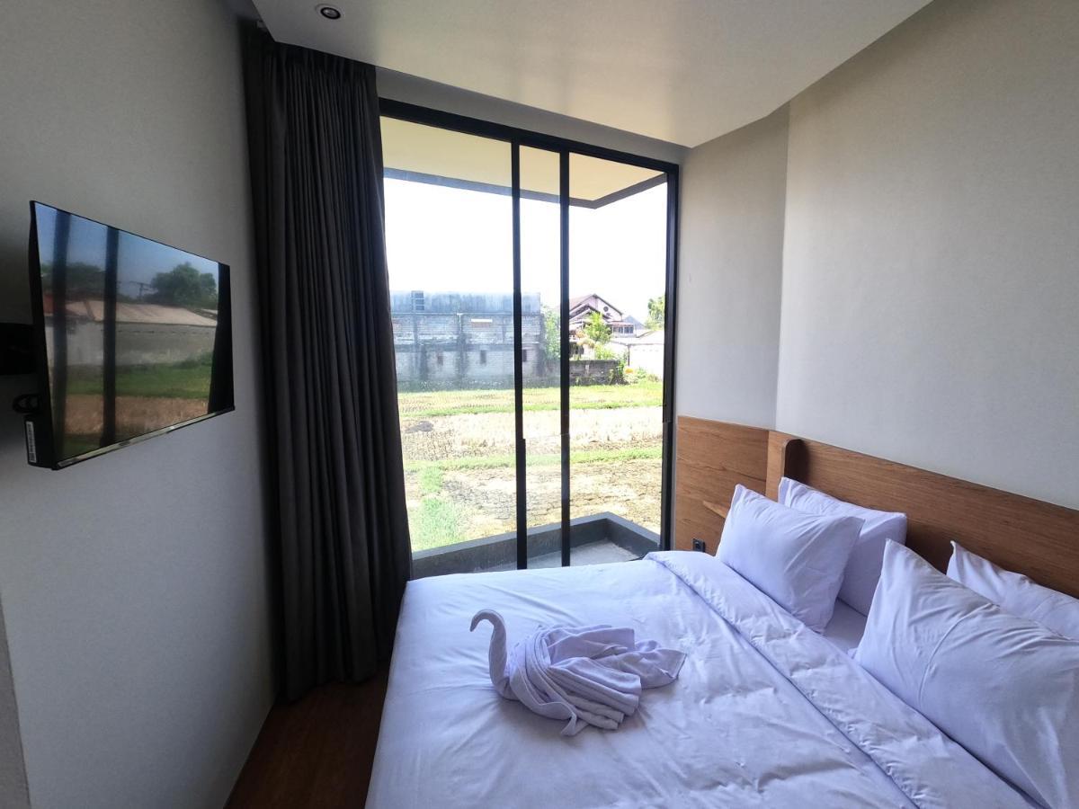 Aparthotel The Fields And