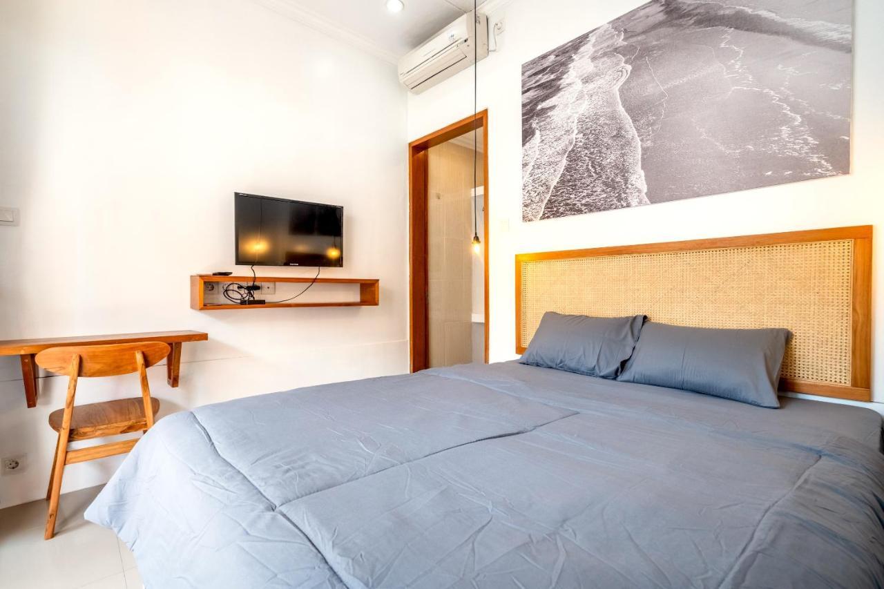 Lumturi House - Centrally Located Guest house
