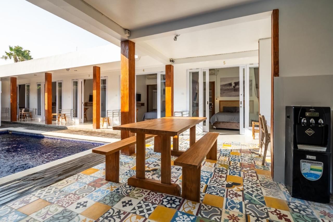 Lumturi House - Centrally Located Guest house *