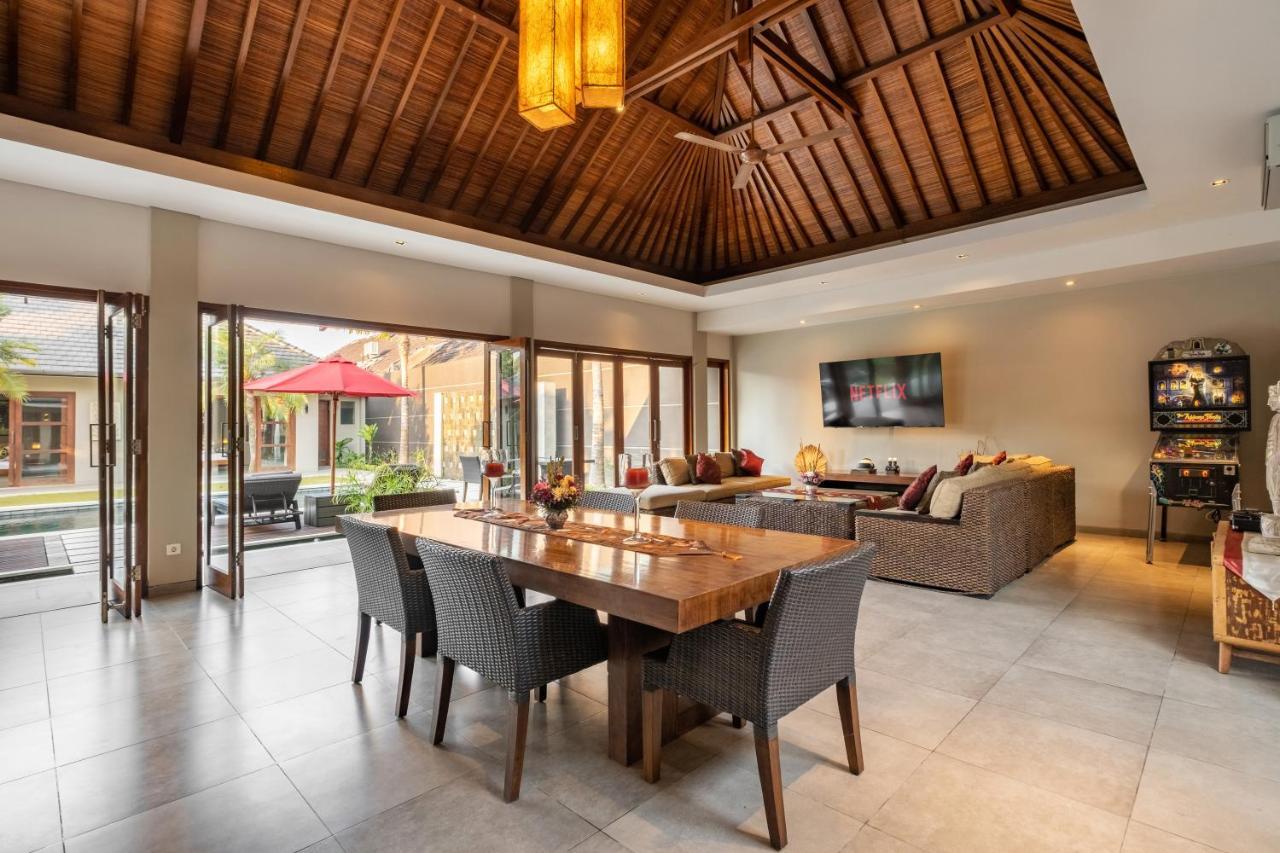 500m2 With 14m Pool, Bbq, Pinball - *
