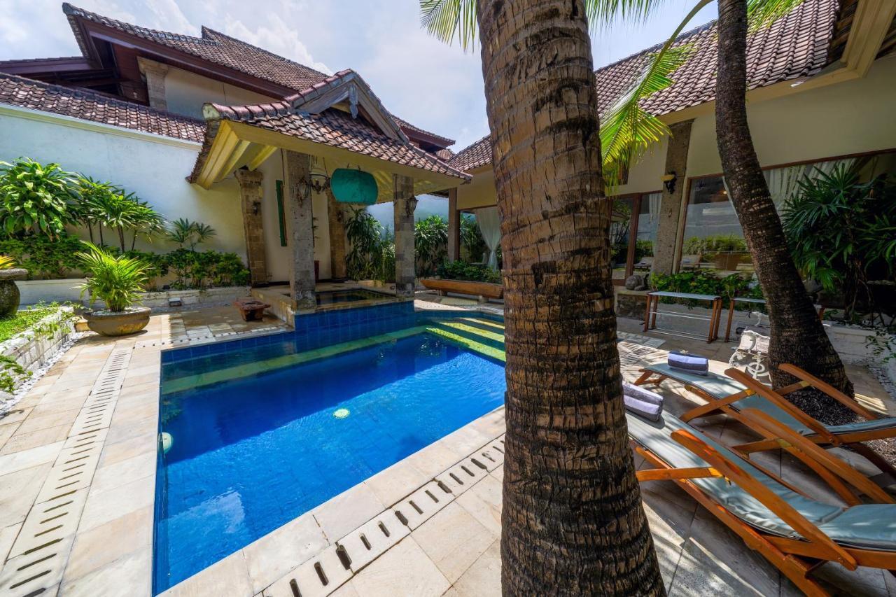 Villa Chandi 2 - Legian - - 5 Bedroom 4 Bathroom - Great Location ! *