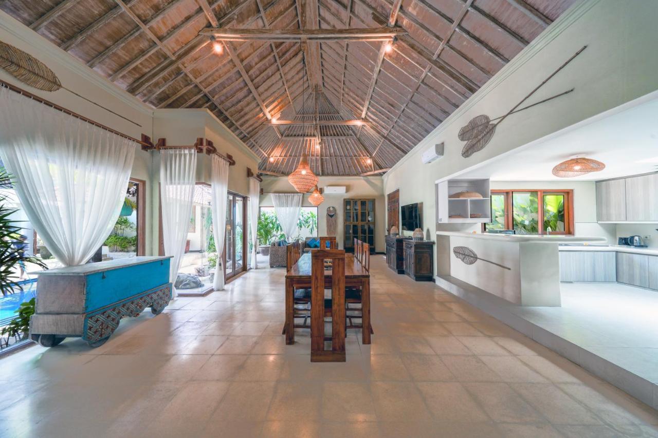 Villa Chandi 2 - Legian - - 5 Bedroom 4 Bathroom - Great Location !