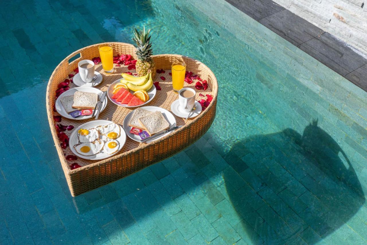 Luxurious Double King W/pool & Wifi+ Carpark Seminyak (Bali)