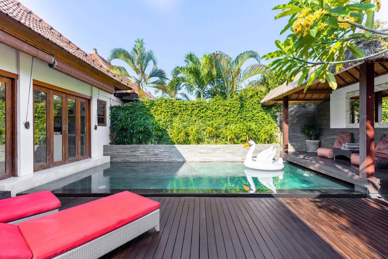 Villa Luxurious Double King W/pool & Wifi+ Carpark Seminyak (Bali)