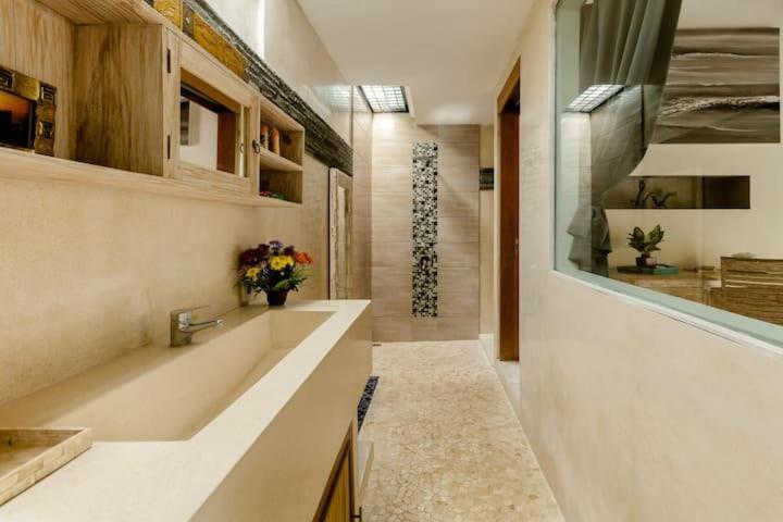 Villa Luxurious Double King W/pool & Wifi+ Carpark *