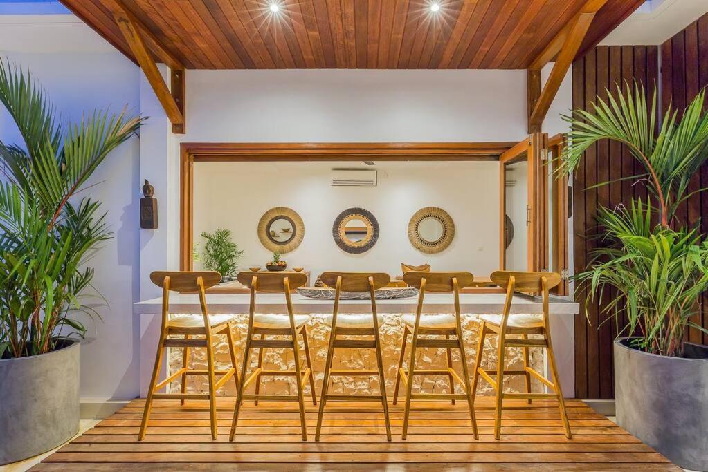 Lima - 5 Bdrs, Bbq, Living With Ac And Private Pool Seminyak (Bali)