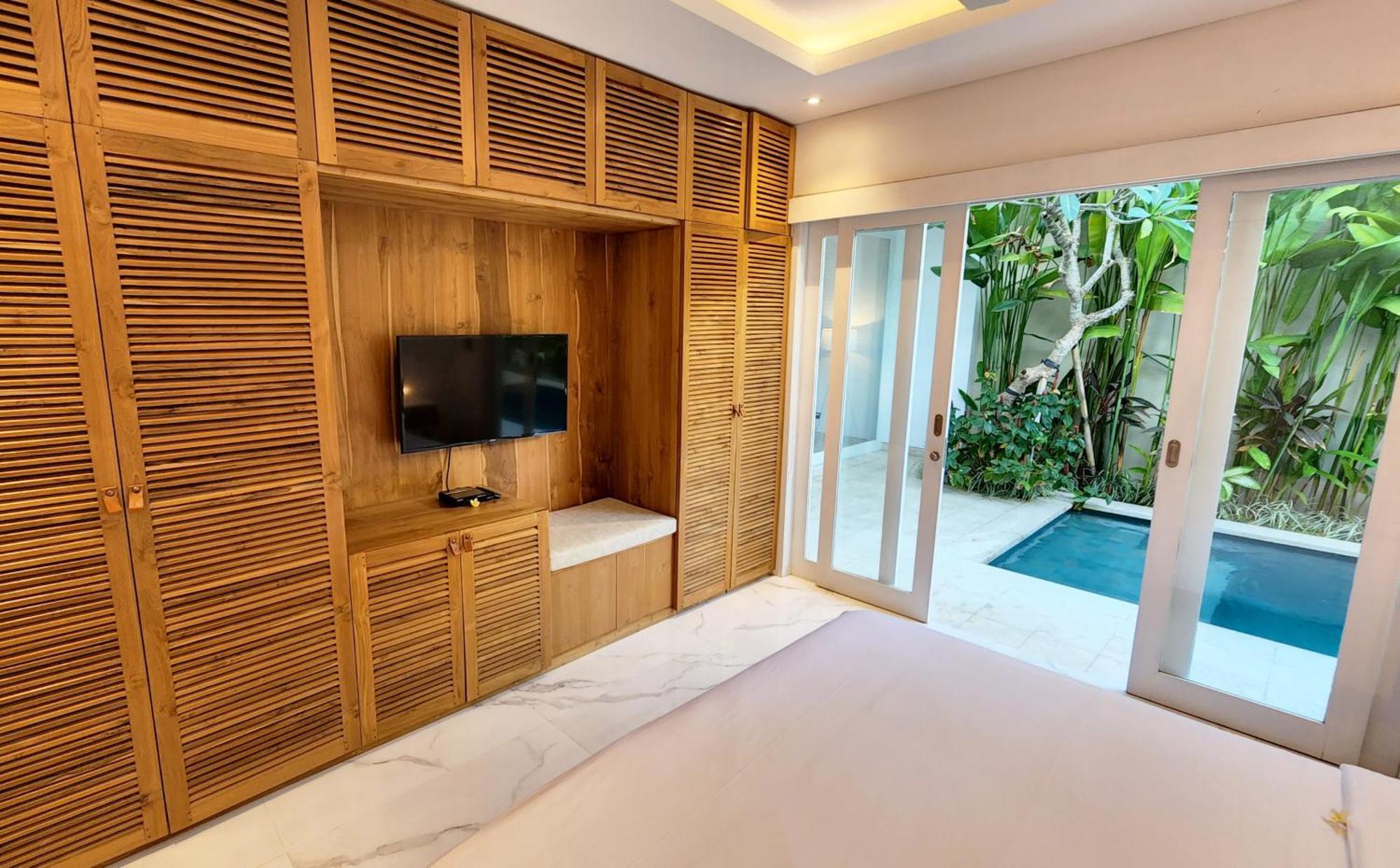 Vana, Sitara Group Seminyak
