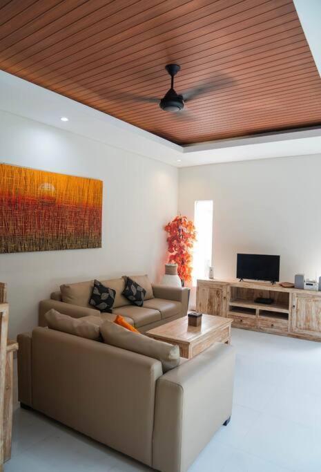 Beautiful And Hidden Paradise In Bali Villa Seminyak (Bali)
