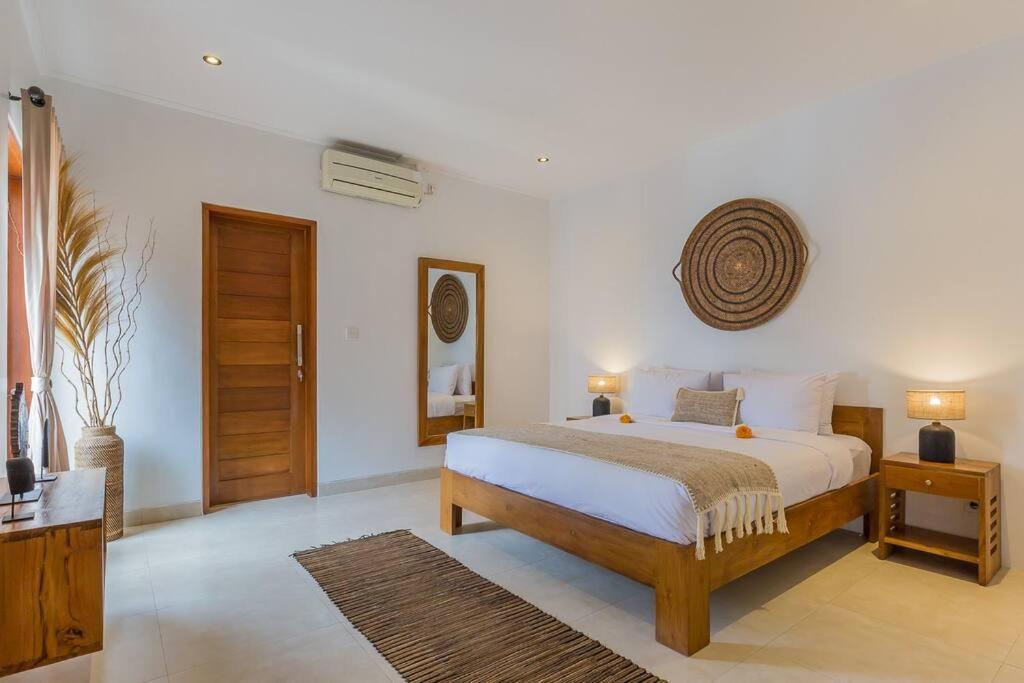Villa Lima - 5 Bdrs, Bbq, Living With Ac And Private Pool