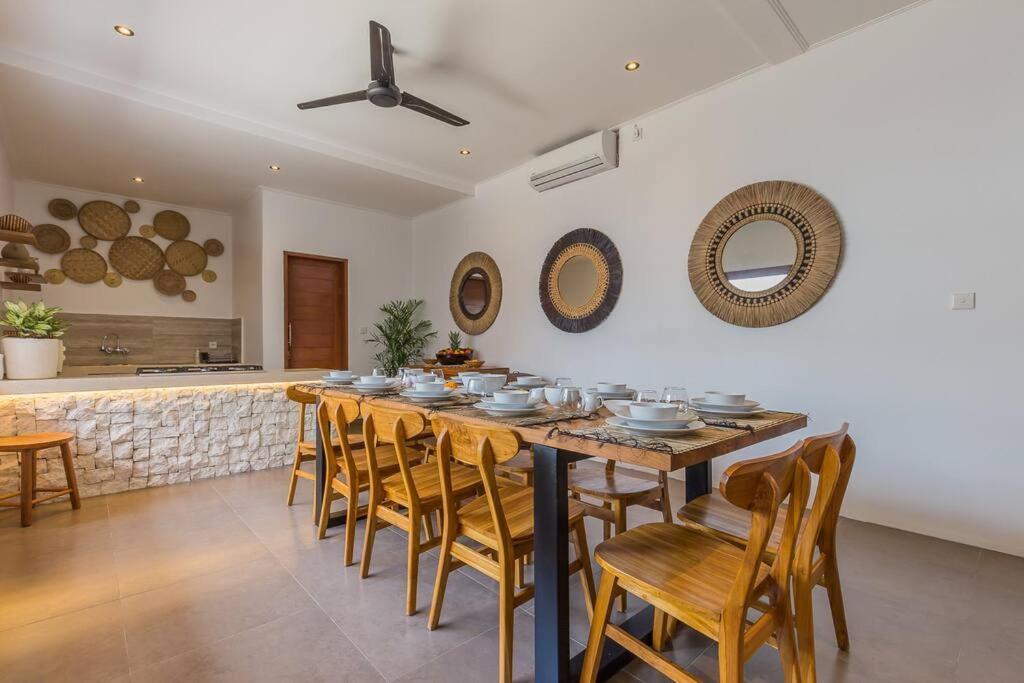 Lima - 5 Bdrs, Bbq, Living With Ac And Private Pool Villa *