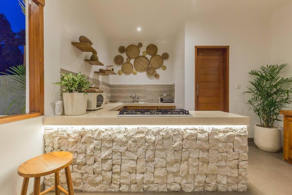 Lima - 5 Bdrs, Bbq, Living With Ac And Private Pool Villa Seminyak (Bali)