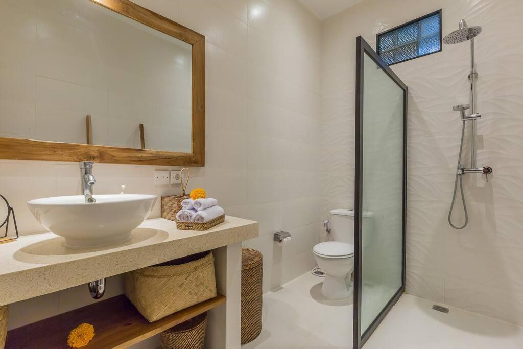 Villa Lima - 5 Bdrs, Bbq, Living With Ac And Private Pool