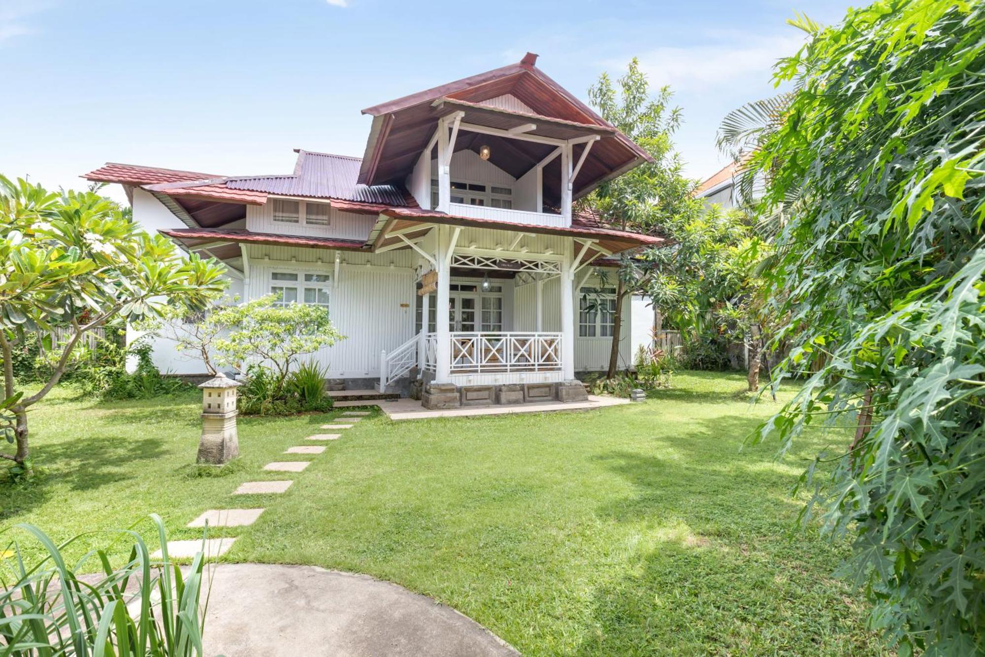 Vila Burung In Kashantee Village Seminyak (Bali)
