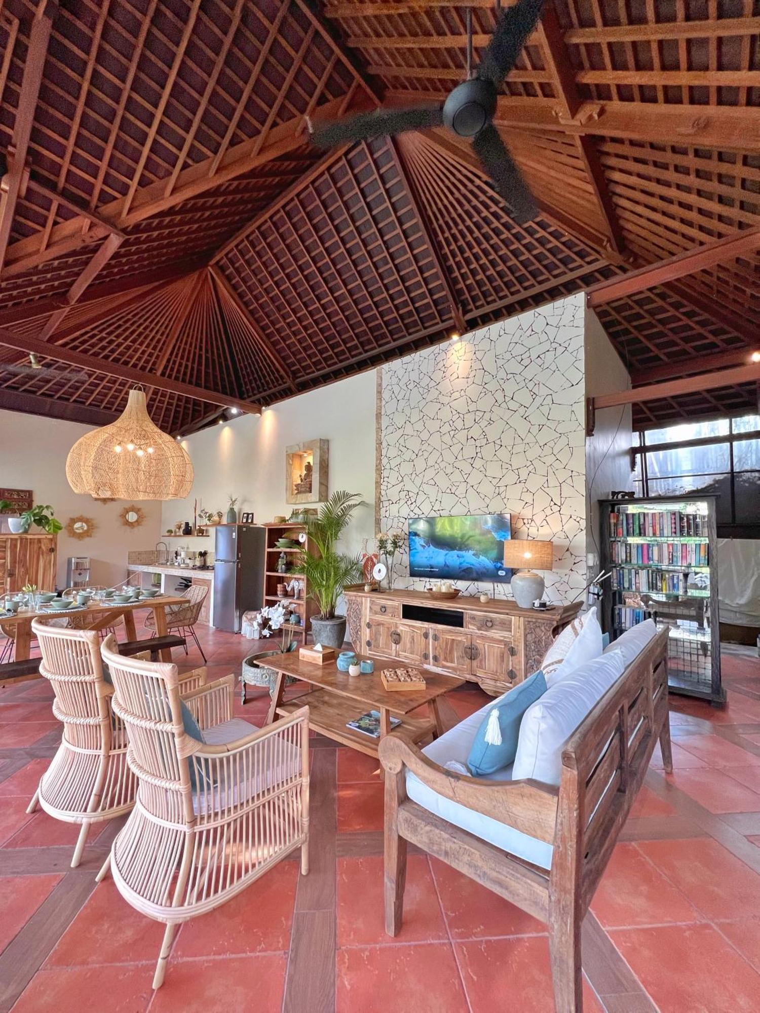 Nicole 5br Paradise, Quiet Area In Oberoi Seminyak (Bali)