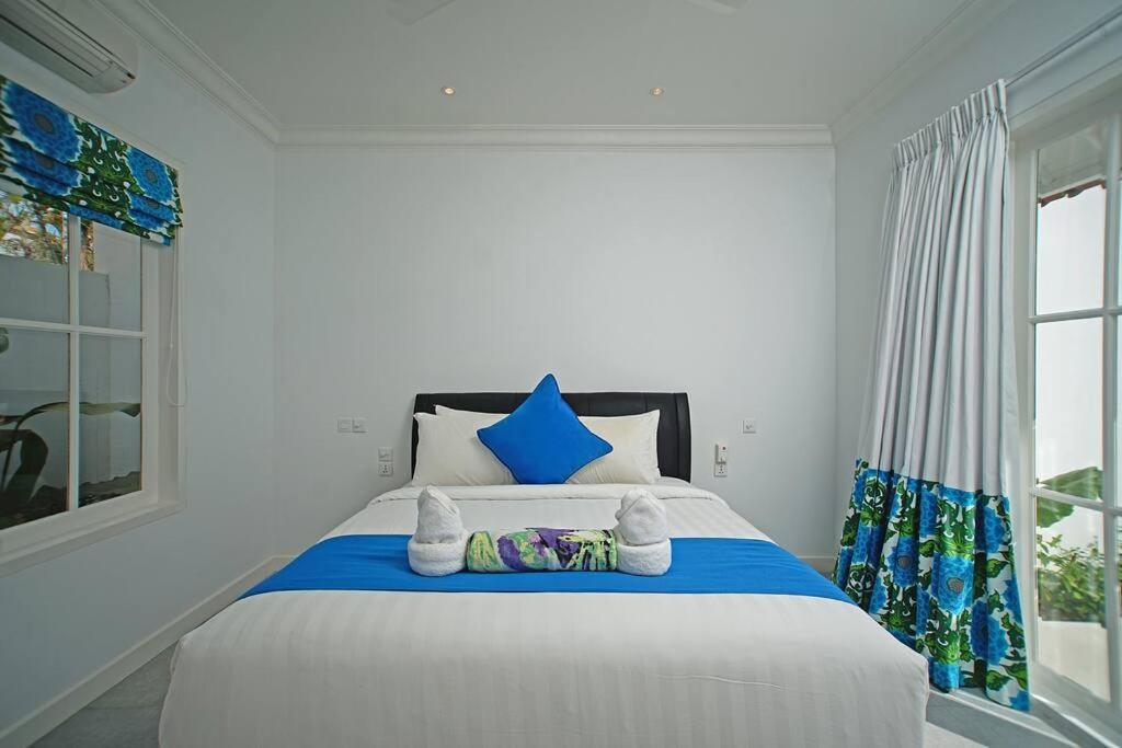 Vila Charming 2br Ley 66 Walking To Shops&beach