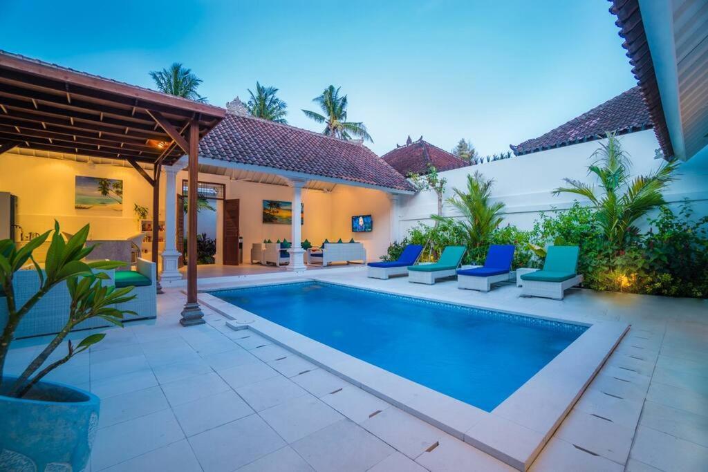 Vila Charming 2br Ley 66 Walking To Shops&beach Seminyak (Bali)
