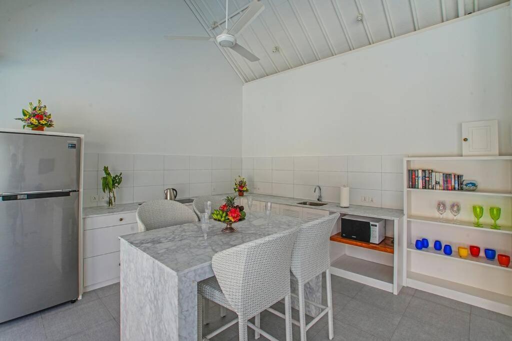 Vila Charming 2br Ley 66 Walking To Shops&beach Seminyak (Bali)